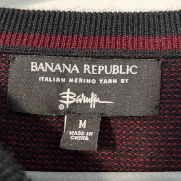Banana Republic Merino Sweater - Picture 2 of 2